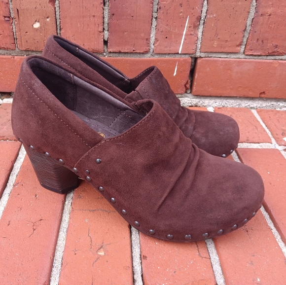Dansko Nadine Brown Suede Clogs Size 37 - Picture 2 of 16